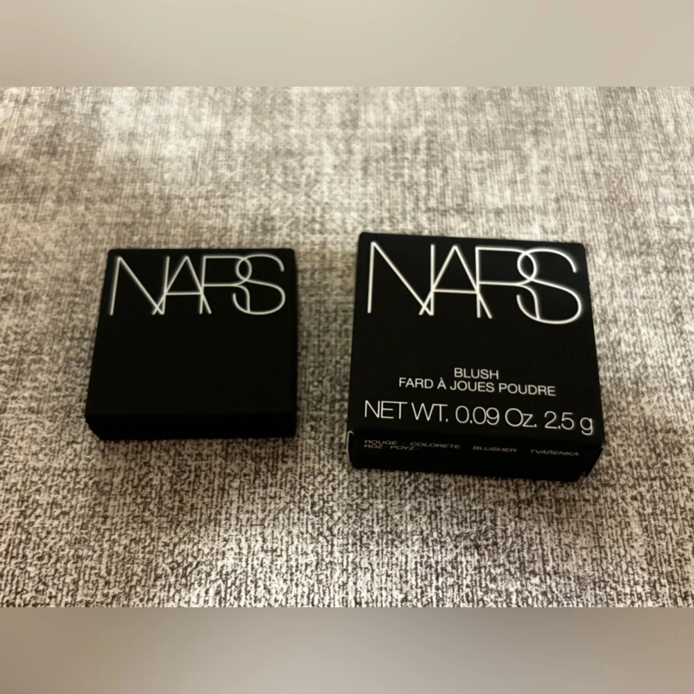 NARS blush fard a joues poudre behave New